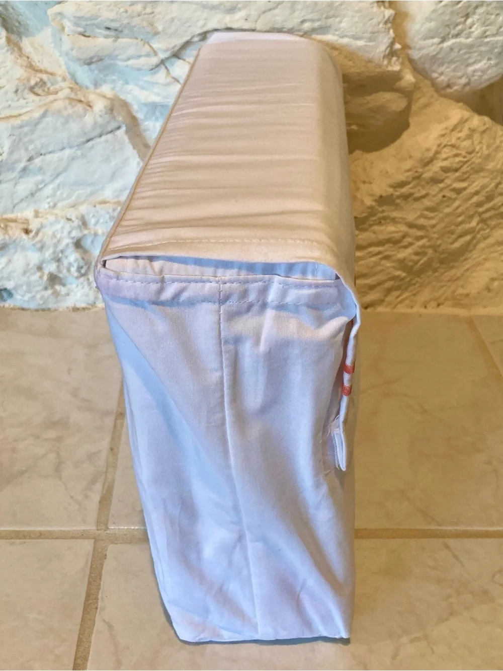 NEW Coastal Collection King Sheet Set - White with Coral Trim